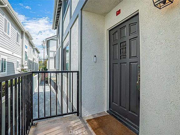 4th image of 716 S Broadway Ave #1