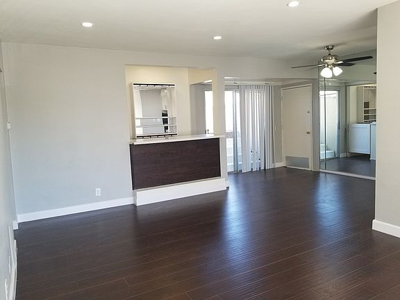 4th image of 10840 Hortense St APT 1