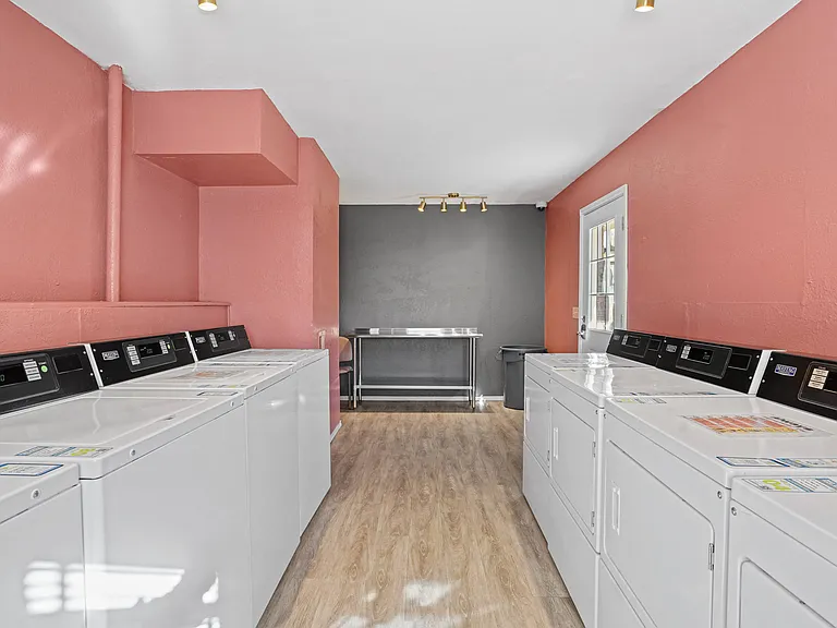 Diamond Crest Townhomes — Photo 22