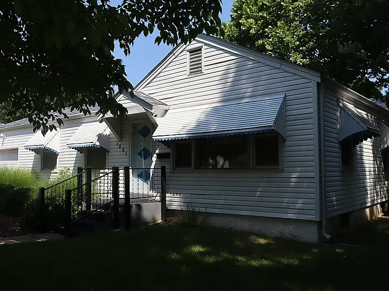 3 bed, 1152 sqft, $1,700 — Photo 2