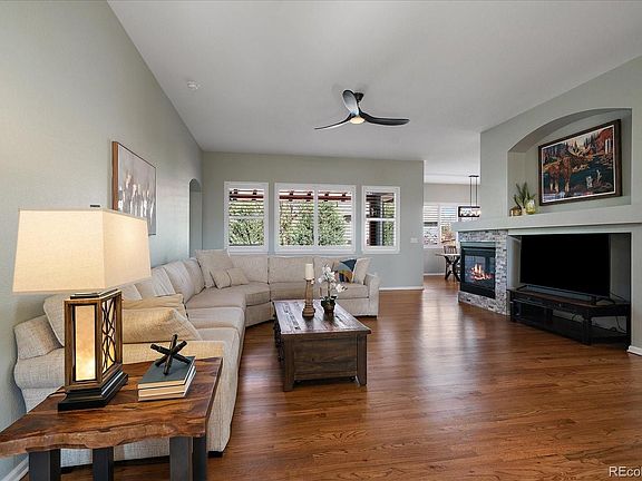 4th image of 15550 Carob Circle