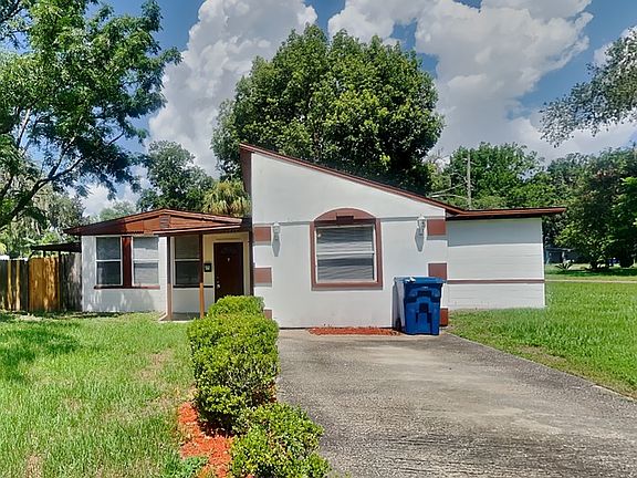 2nd image of 5414 N River Ct