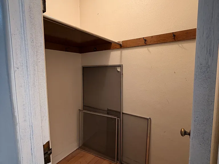 417 N Dixie Way #4 — Photo 8
