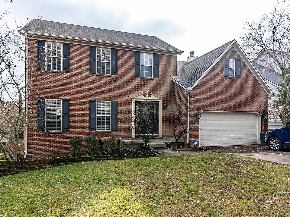 1st image of 916 Andover Woods Ln