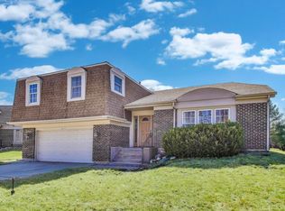 517 Cobblestone Ln, Buffalo Grove, IL