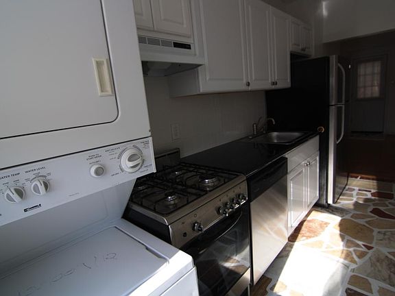 3rd image of 1527 S Broad St #3F