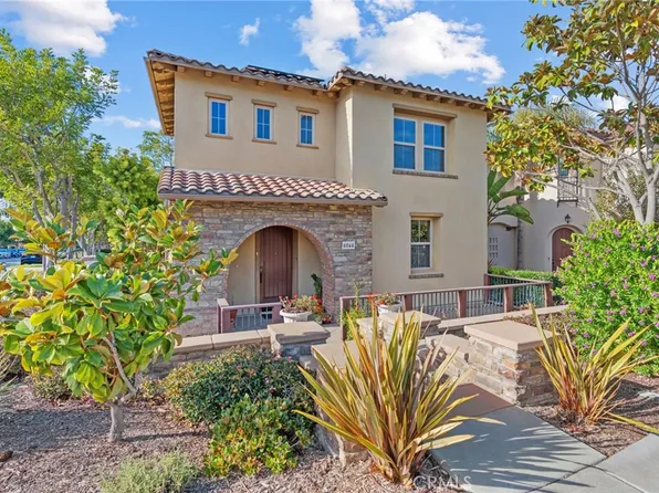 6044 Roselle Meadows Trl, San Diego, CA 92130