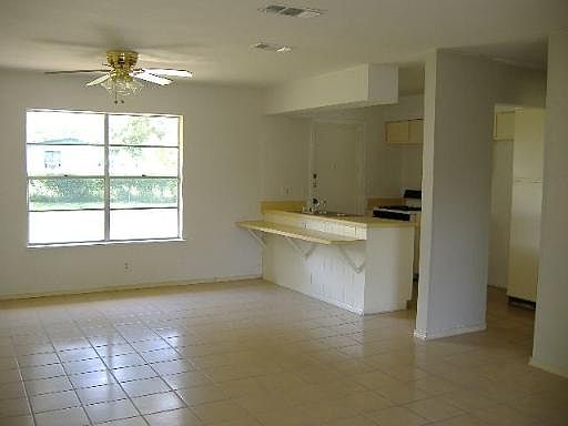 4th image of 5875 CASTLE RUN DR