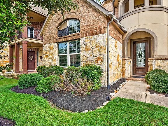 3rd image of 26302 Misty Ember Ln