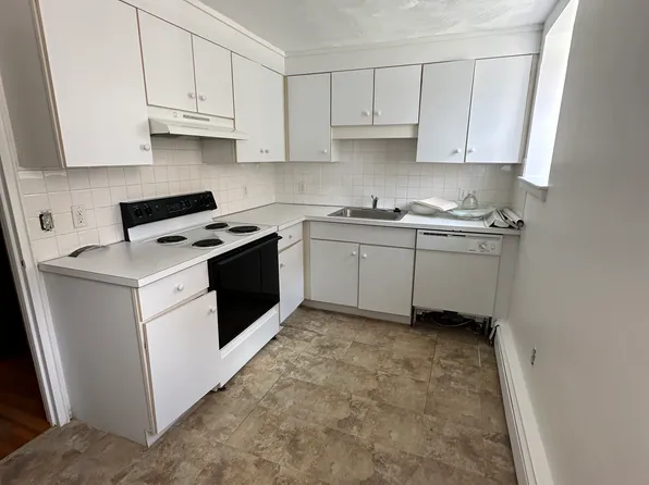 497 Centre St, Newton, MA