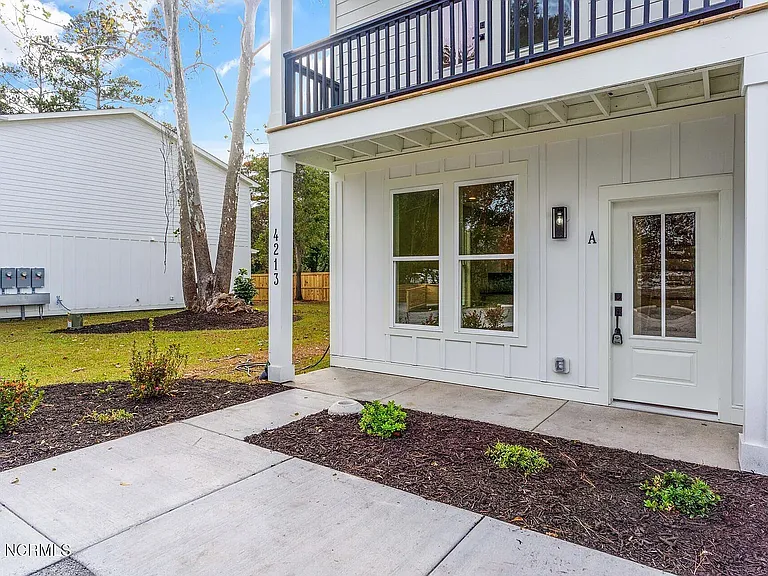 4213 Spirea Dr #C — Photo 30