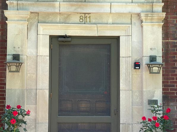 811 E College St #3-5