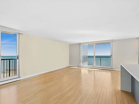 3rd image of 5855 N Sheridan Rd APT 9B