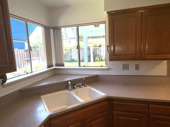 4th image of 5383 Agana Dr
