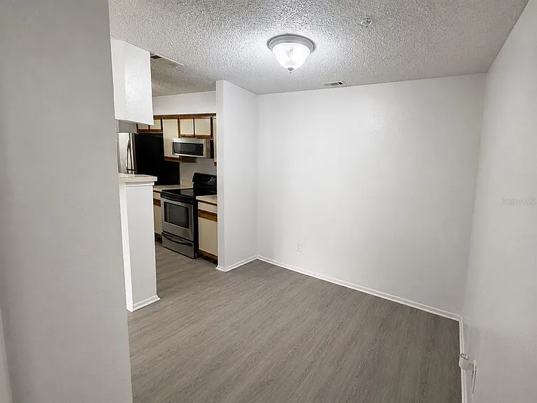 249 Afton Sq #107 — Photo 3
