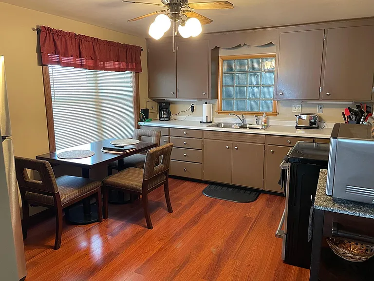 2312 Garfield St — Photo 4