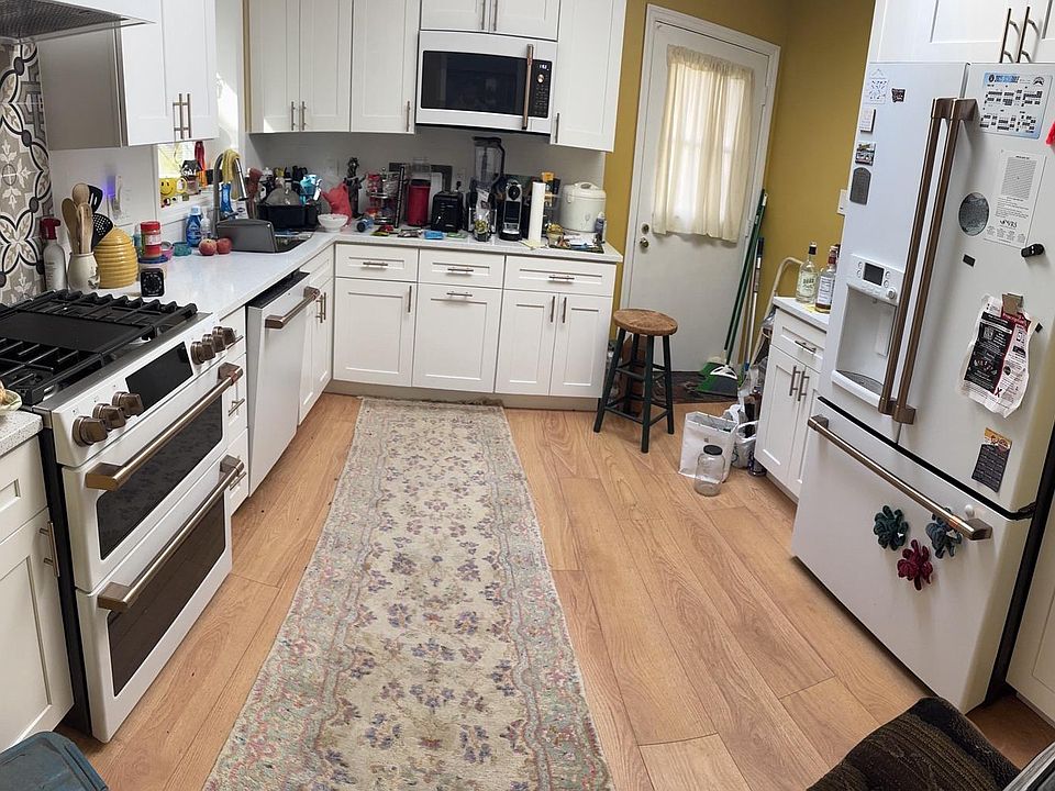 2nd image of 7019 Hadlow Dr