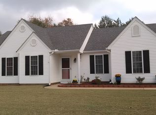 110 Jasmine Ln, Pendleton, SC 29670