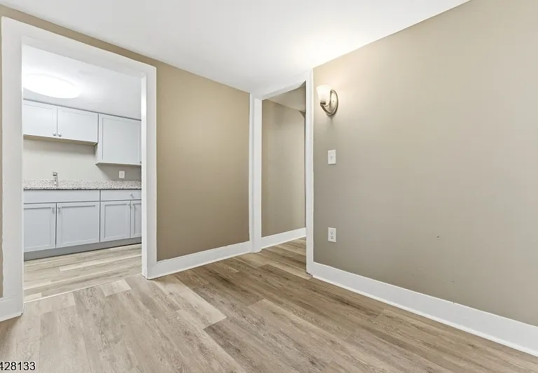 58 Bridge St — Photo 10