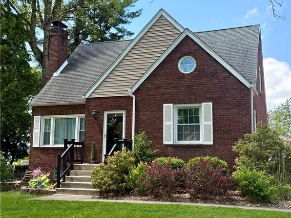 113 Briercliff Dr, Beaver Falls, PA 15010