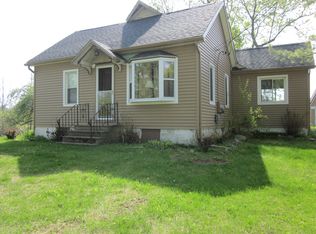 1443 N Mitchell Lake Rd, Attica, MI 48412