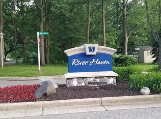 14474 Crooked Tree Ln, Grand Haven, MI 49417