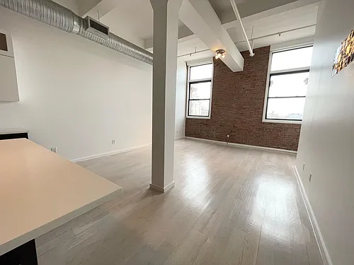 728 Market St Photo 1