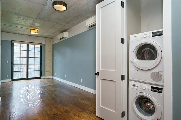 Rented by MySpaceNYC | media 97