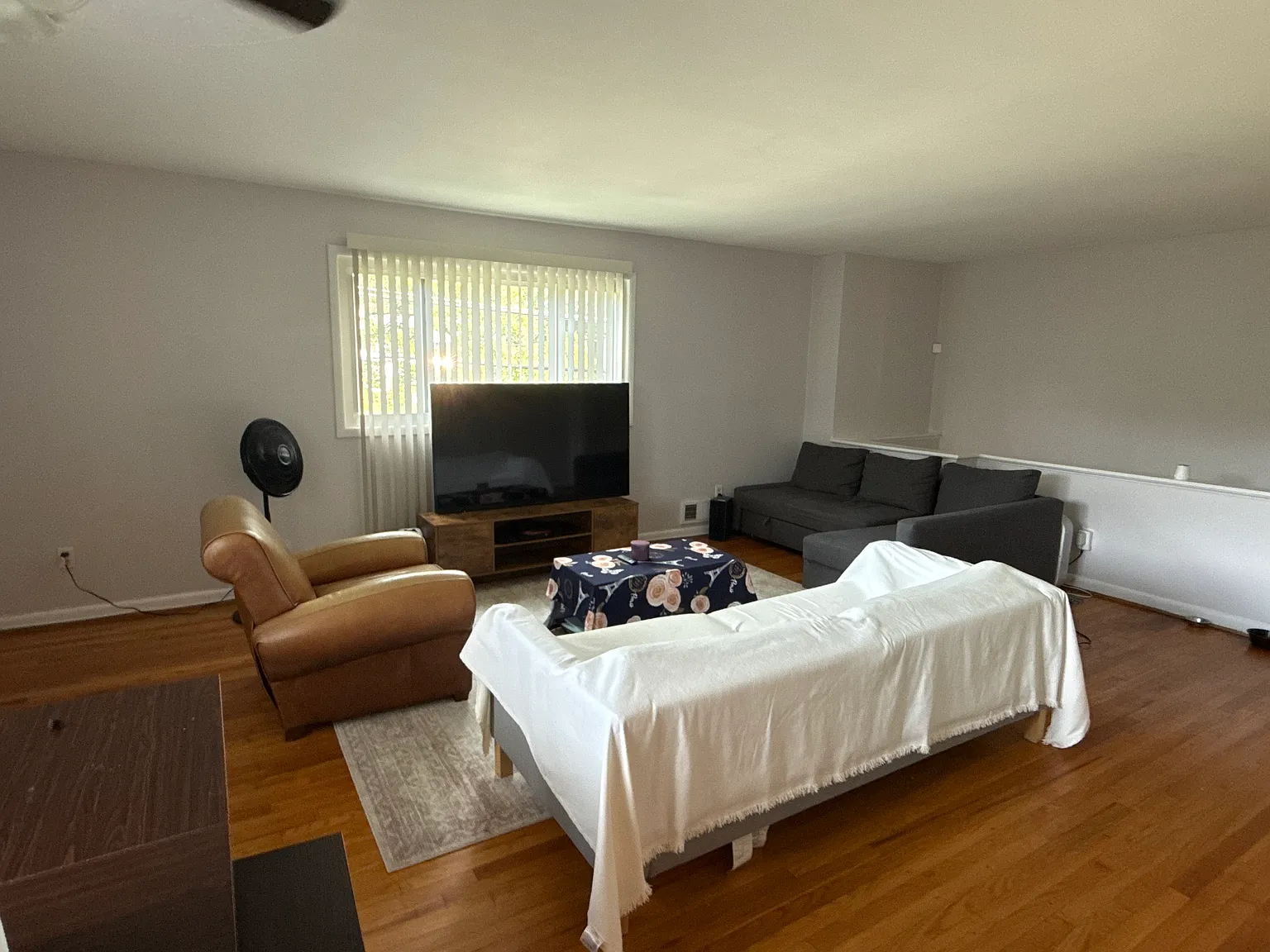 4310 Lyons St — Photo 4