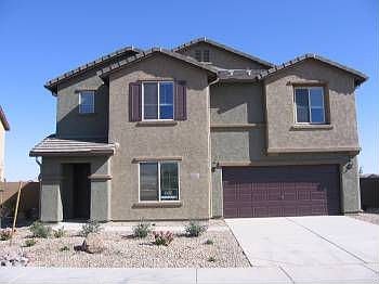 1st image of 2561 N Hawthorn Dr