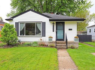 31509 Fairchild St, Westland, MI 48186