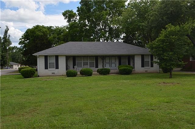 1st image of 202 Piedmont Dr