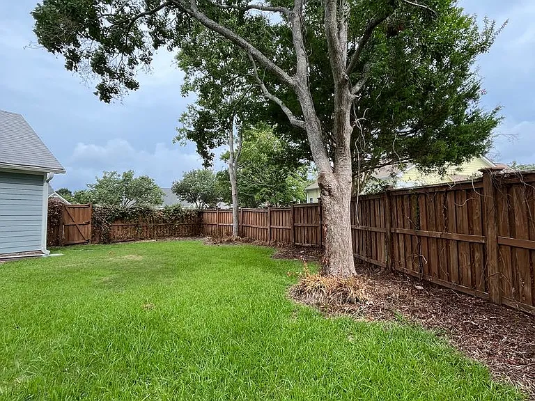 1408 Barouche Ct — Photo 32