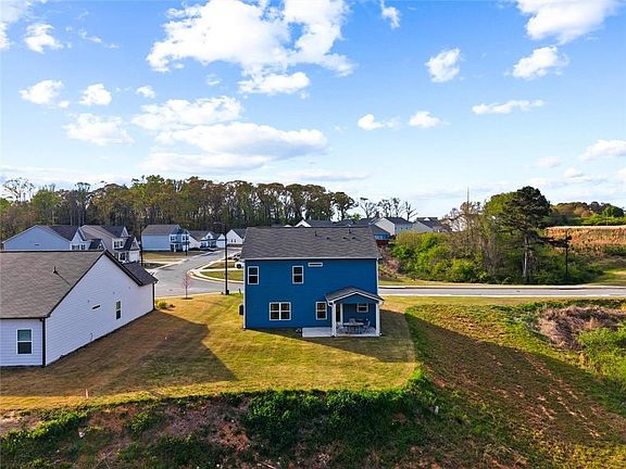 2nd image of 301 Autrey Drive