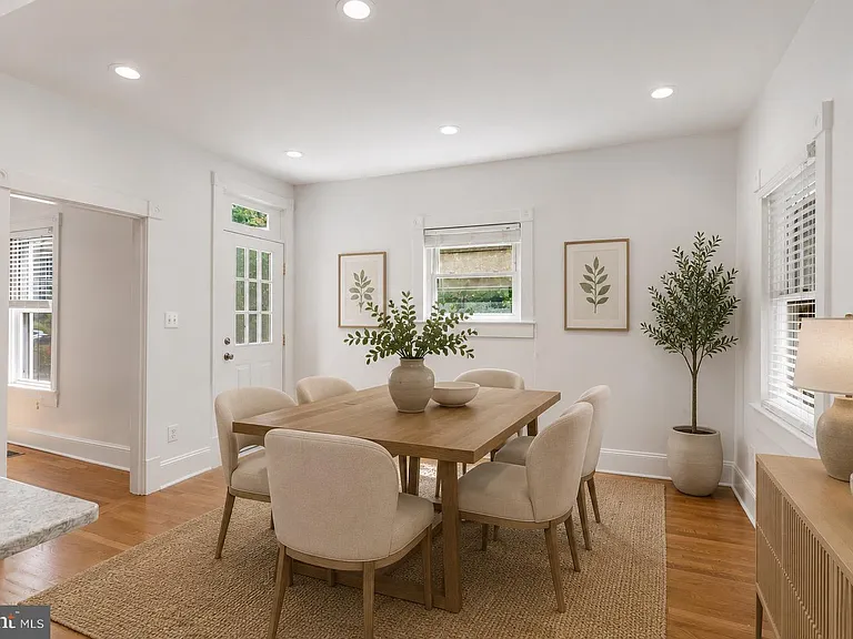 4226 Ellicott St NW — Photo 11