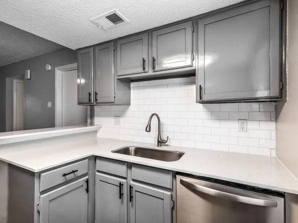 Wythe Apartment Homes