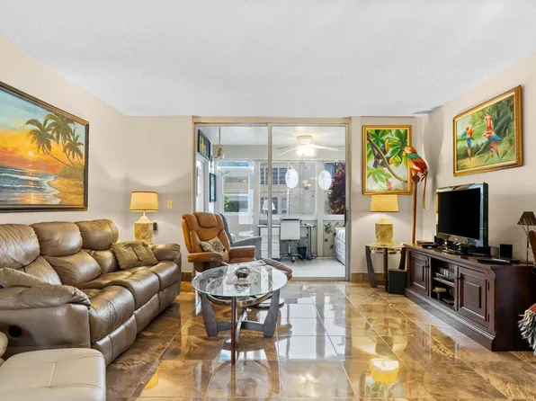 10 Willowbrook Lane #108, Delray Beach, FL 33446