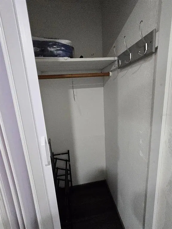 1 bed, 1.0 bath, 600 sqft, $1,100 — Photo 2