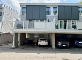 3445 Uplands Dr #137, Ottawa, ON K1V 9N5
