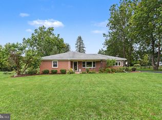 406 W Siddonsburg Rd, Dillsburg, PA 17019