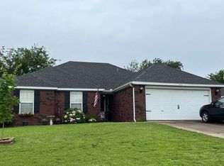 206 Hunter St, Lowell, AR 72745