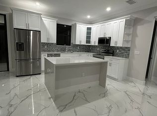 3502 10th Ave NE, Naples, FL 34120