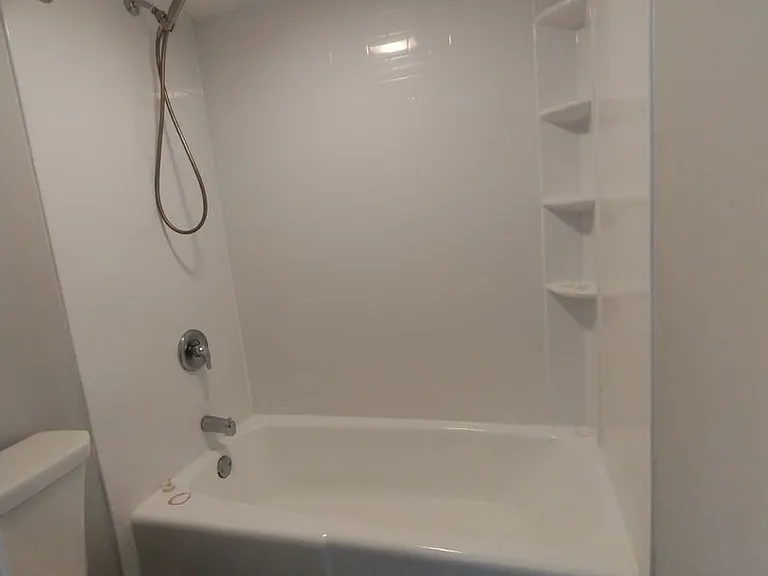 11 Robert Dr — Photo 3