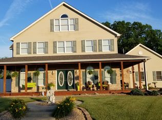 9495 Victorian Ln, Breese, IL 62230