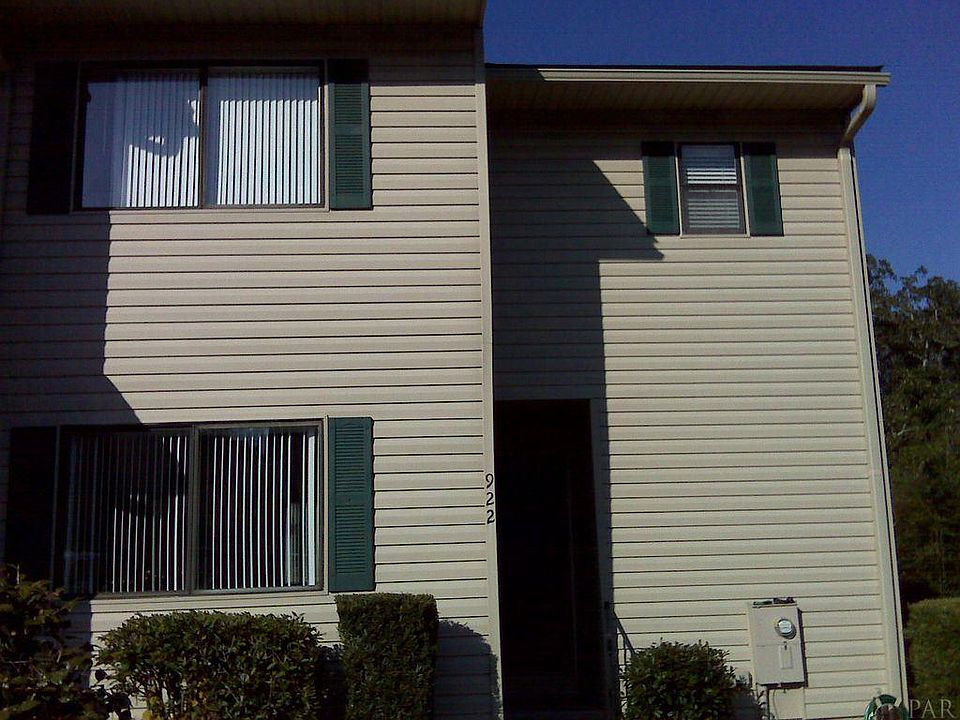 1st image of 922 Brookside Ct