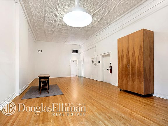 3rd image of 13 W 17th St APT 1