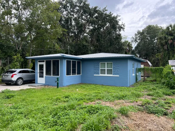 213 S 14th St, Palatka, FL 32177