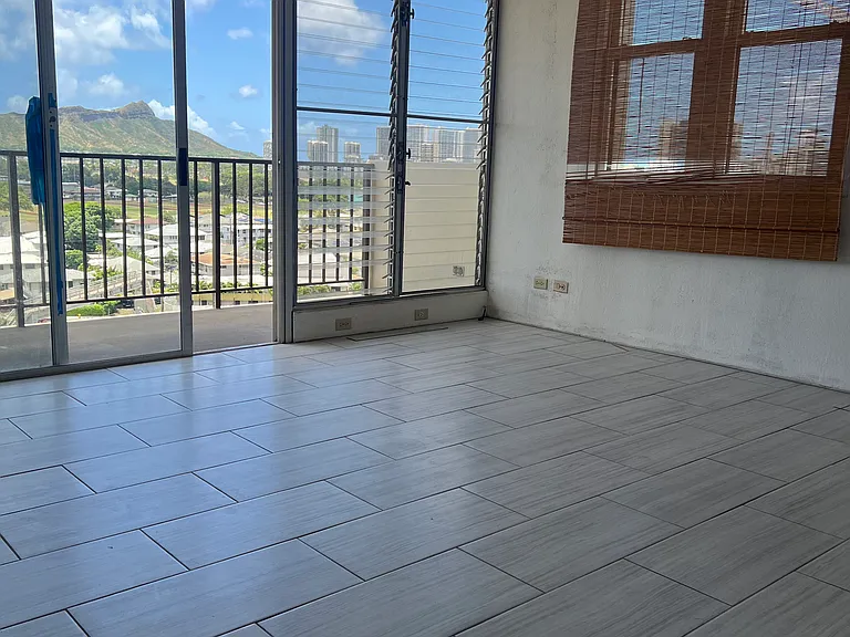 2754 Kuilei St #1004 — Photo 10