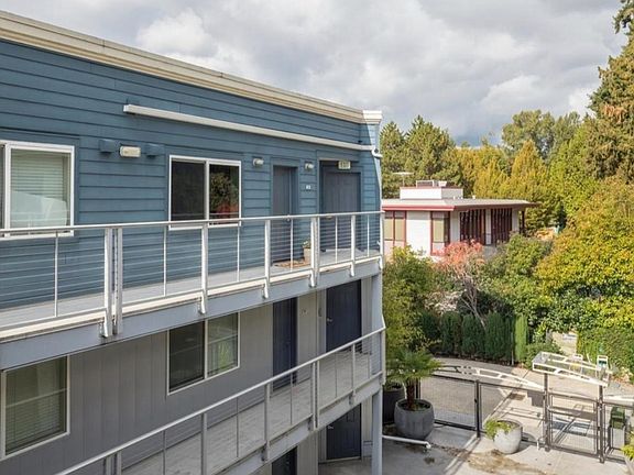 2nd image of 11920 98th Ave NE APT 313