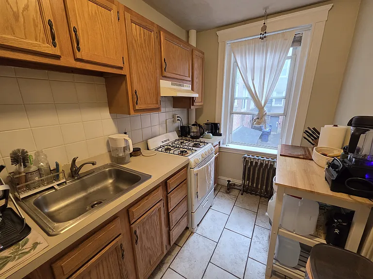 10 Wendell St #4 — Photo 8